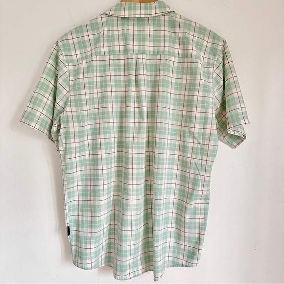 Patagonia Organic Cotton Blend Fezzman Button Down Shirt Short Sleeve Plaid M - Picture 3 of 5